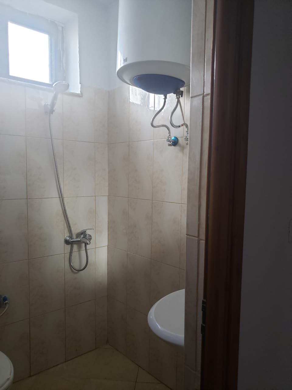 Jepet me qira - Garsoniere ne Tirane