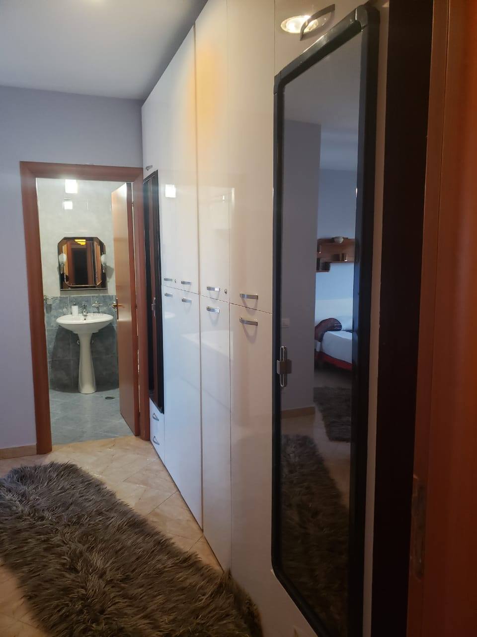 Apartament per Qira