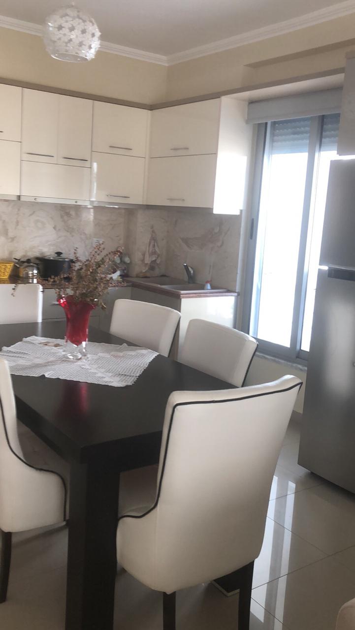 Apartament per shitje 