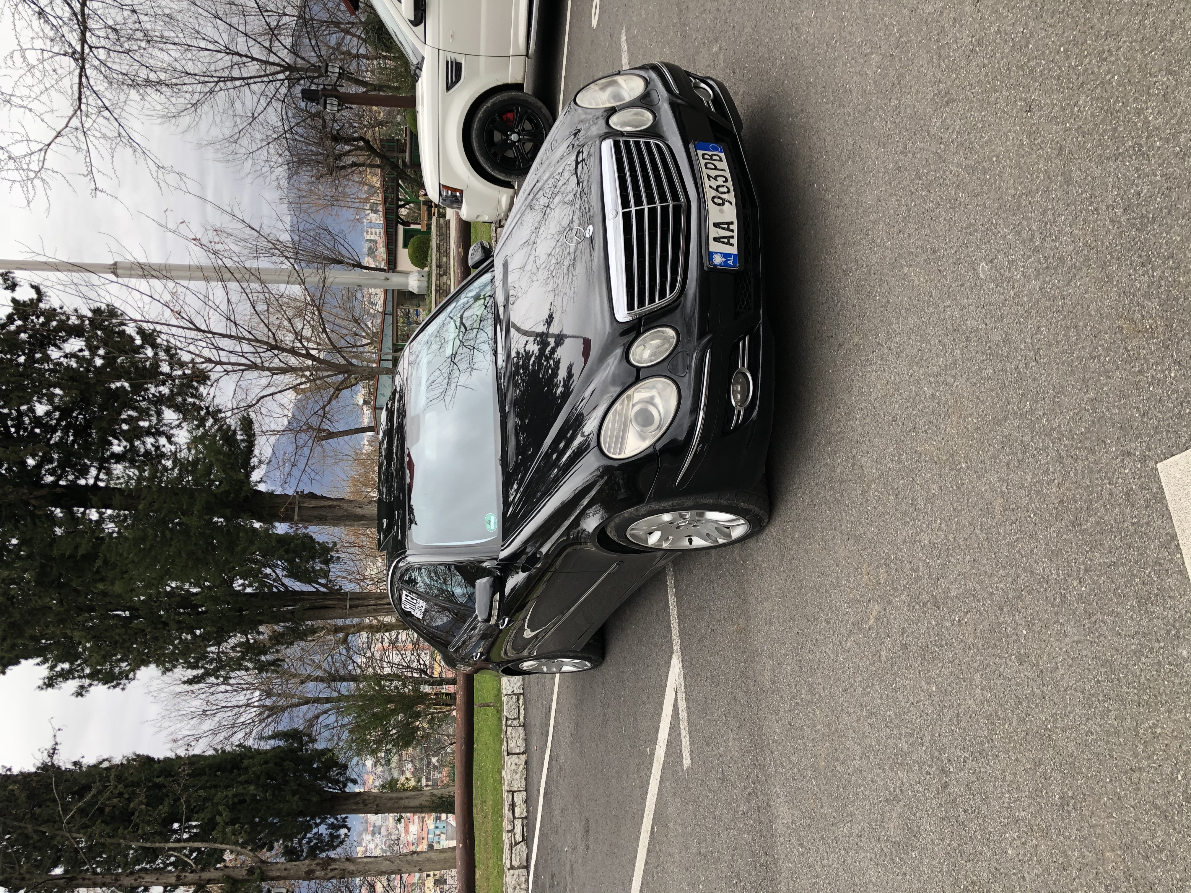 Shitet mercedes benz E class 280 EVO