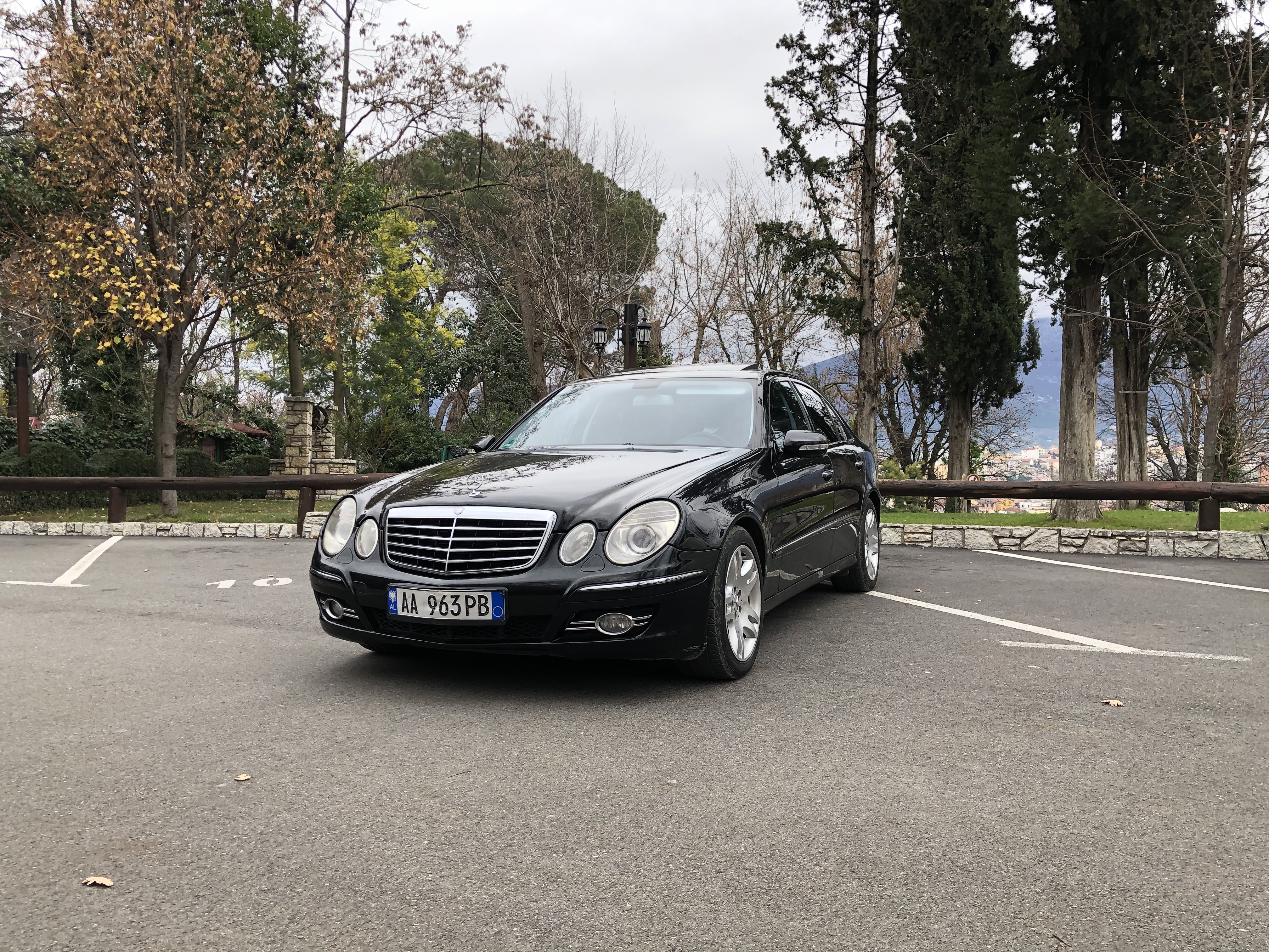 Shitet mercedes benz E class 280 EVO