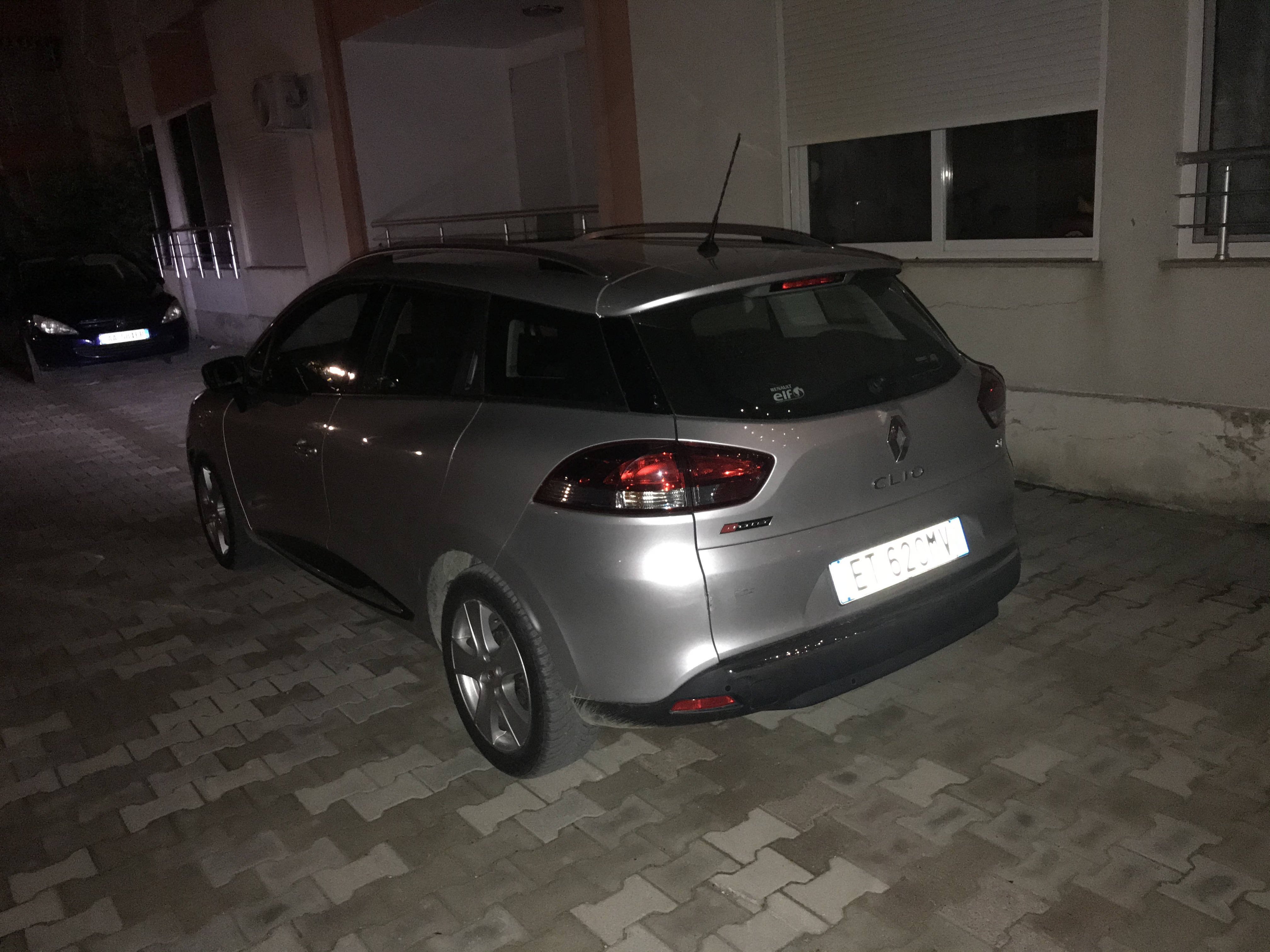 Shitje per arsye €