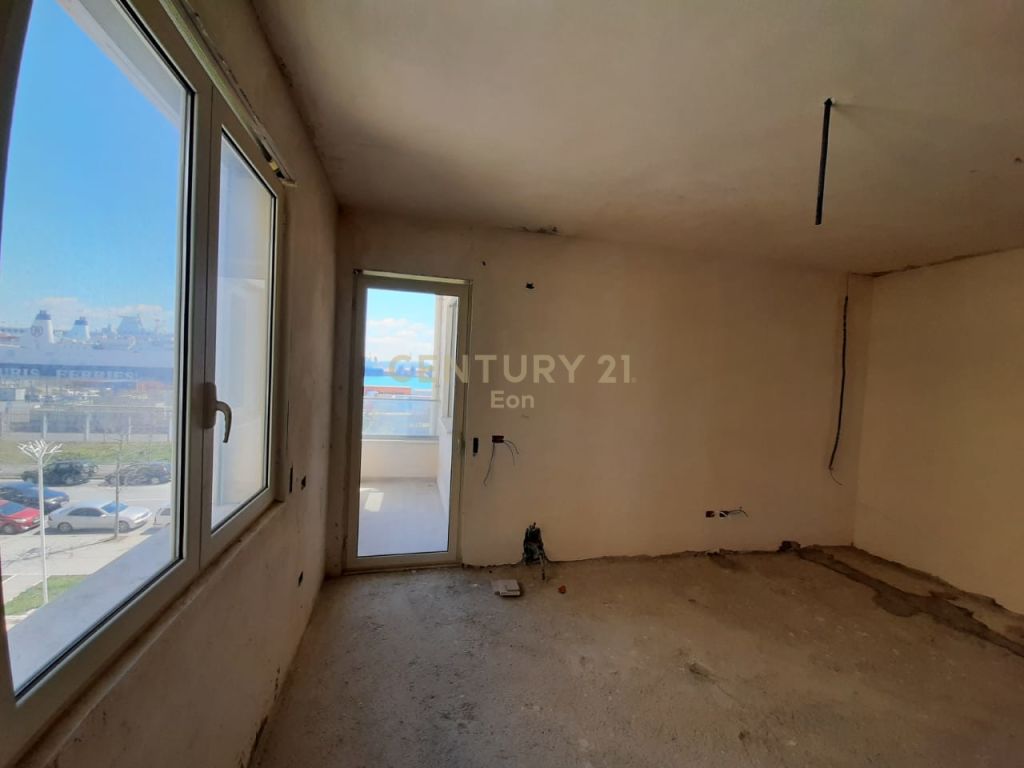 SHITET APARTAMENT 2+1 PAMJE DETI RRUGA PORTIT