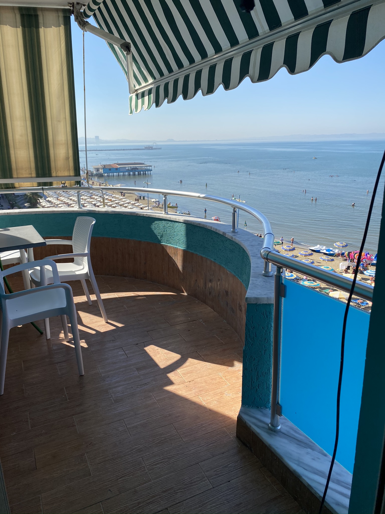 Apartamente me qira ne plazh  Durres