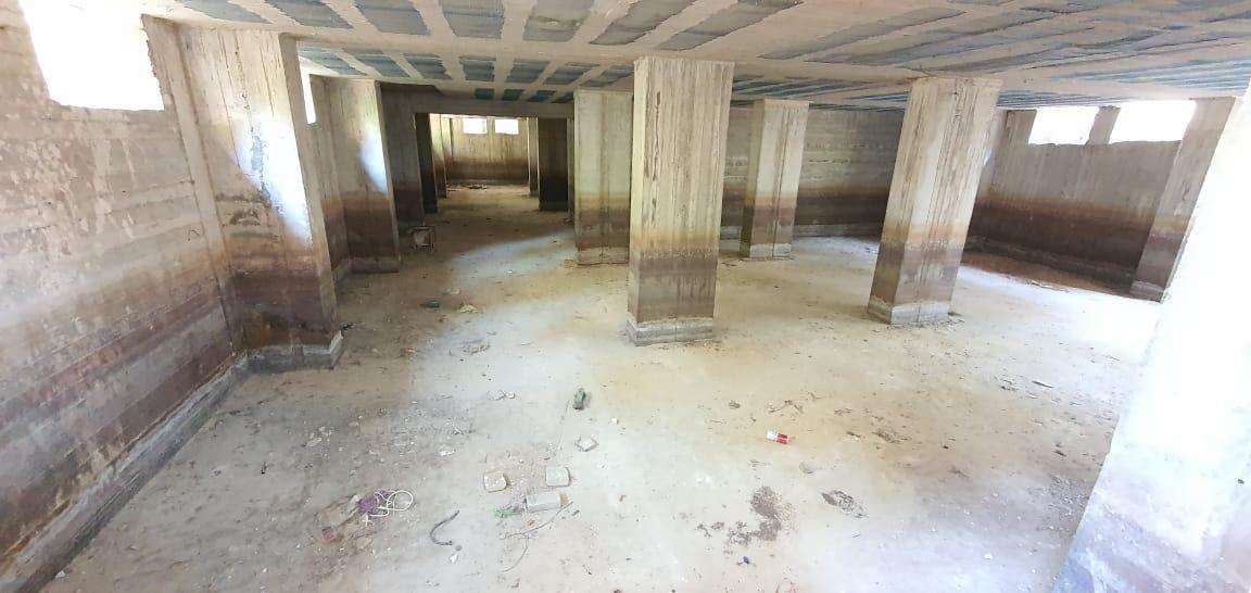 Shitet 300 m2 Ambient biznesi Shkembi Kavajes