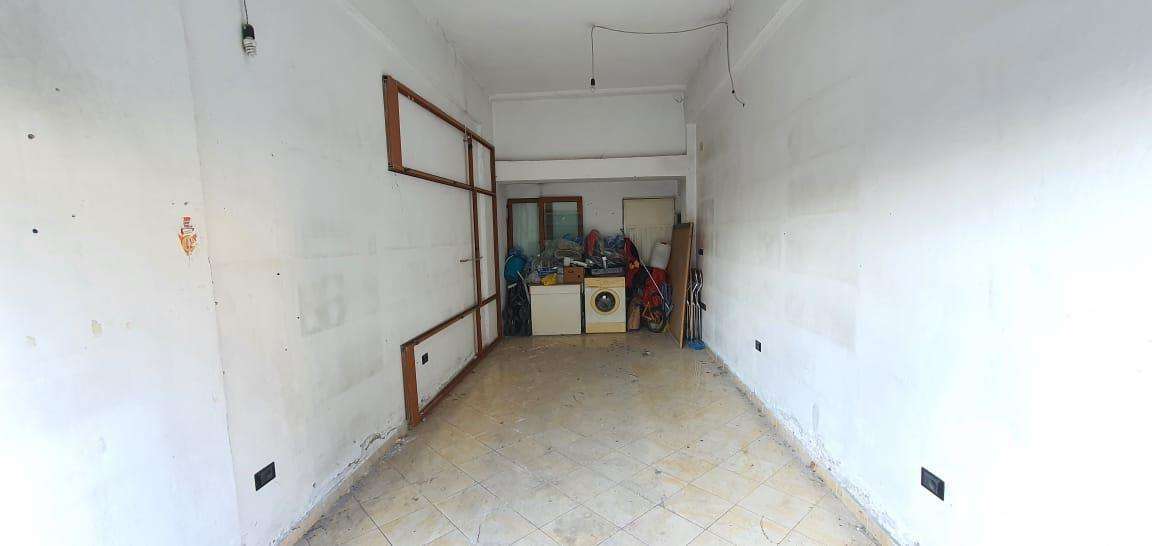 Ambient Biznesi prane shkolles Gjergj Kastrio