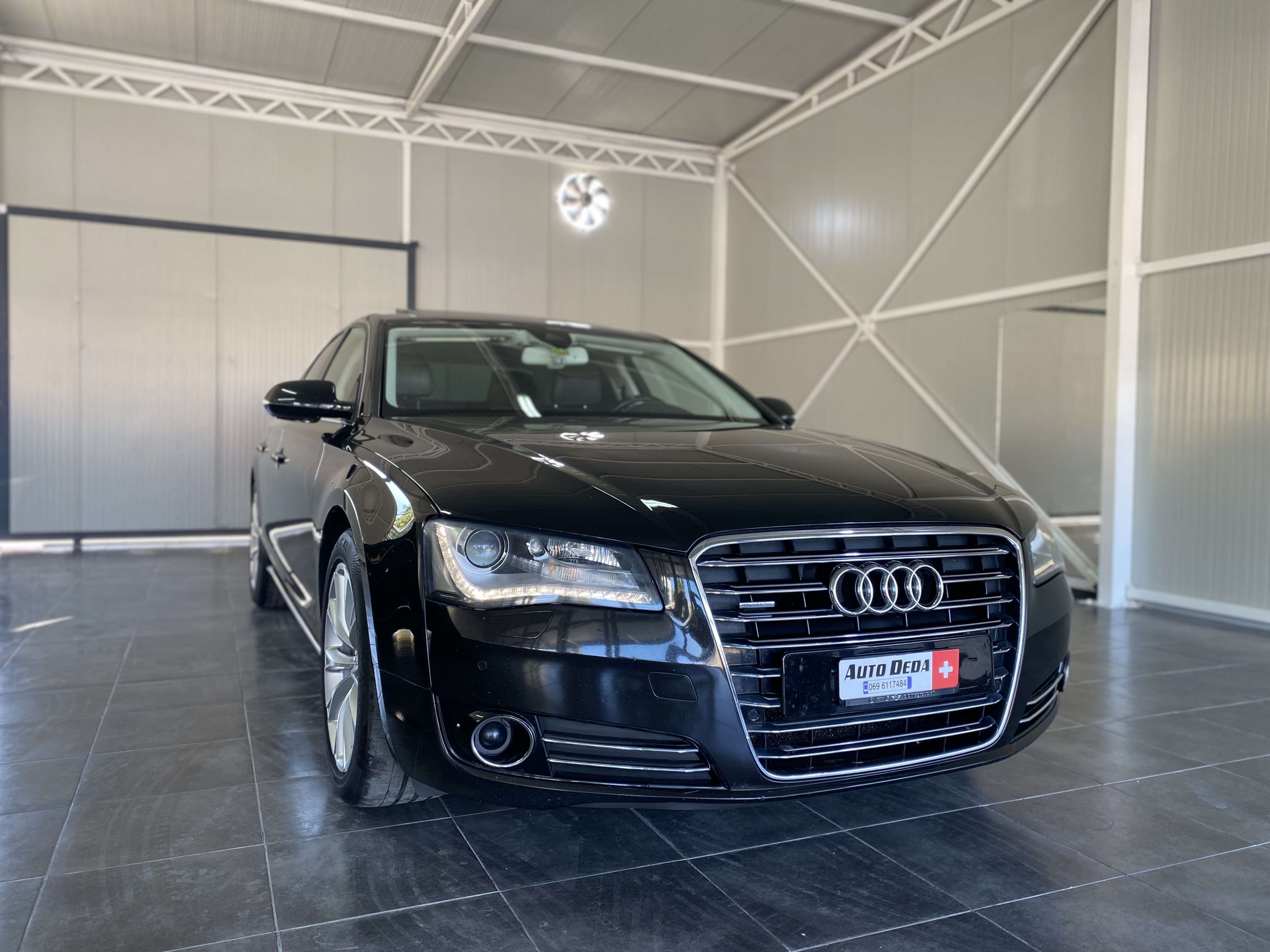 Audi A8 FSI Presidencial Full Extra Zvicra