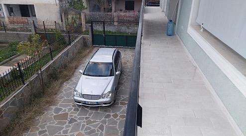 Shitet Vile 3kateshe te Kryqi Kuq Durres