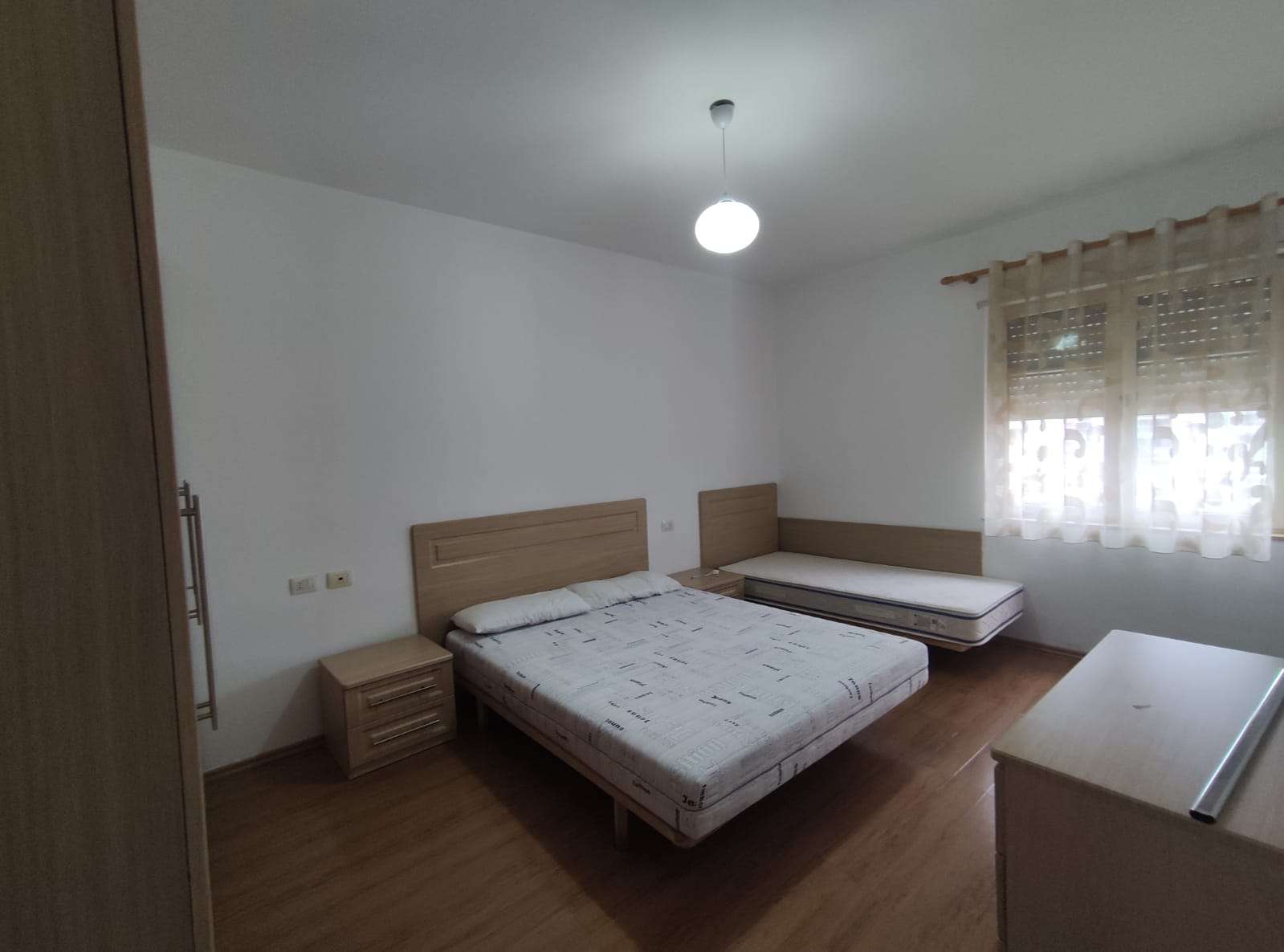 JEPET ME QIRA APRTAMENT 1+1 PALLATI SPORTIT