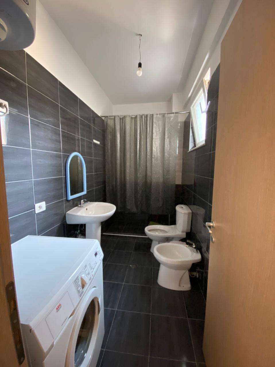 Apartament 2+1 i mobiluar