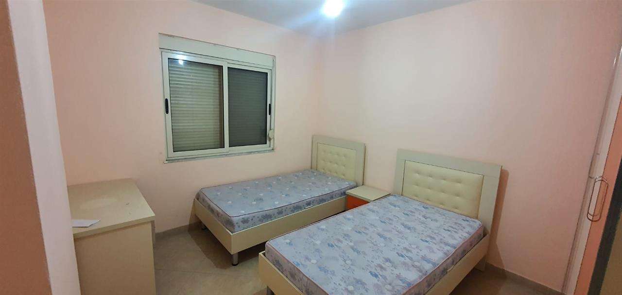 Shitet Apartament 2+1 tek Fusha e Reres DR