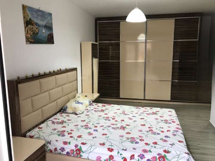 SARANDE SHITET APARTAMENT 2+1 ME VERANDE 230m