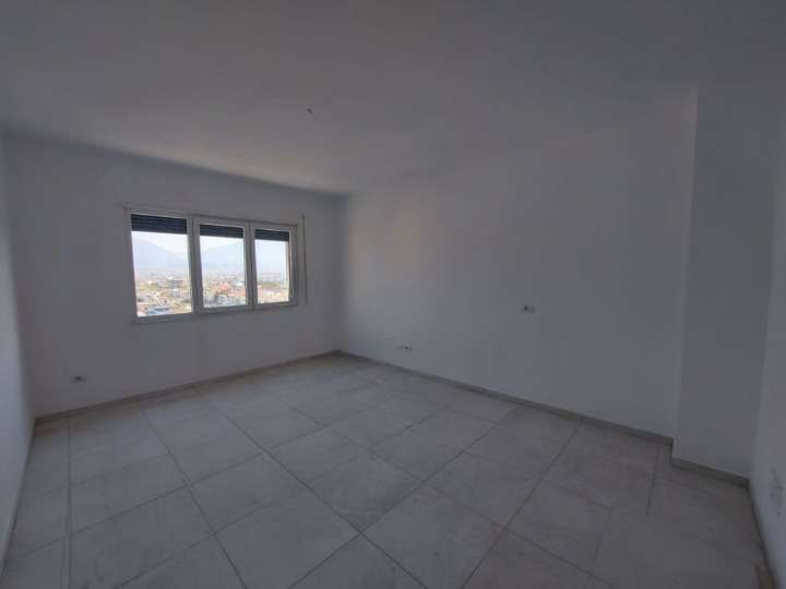 SHITET APARTAMENT I RI 2+1 NE KAMEZ  54 000 E