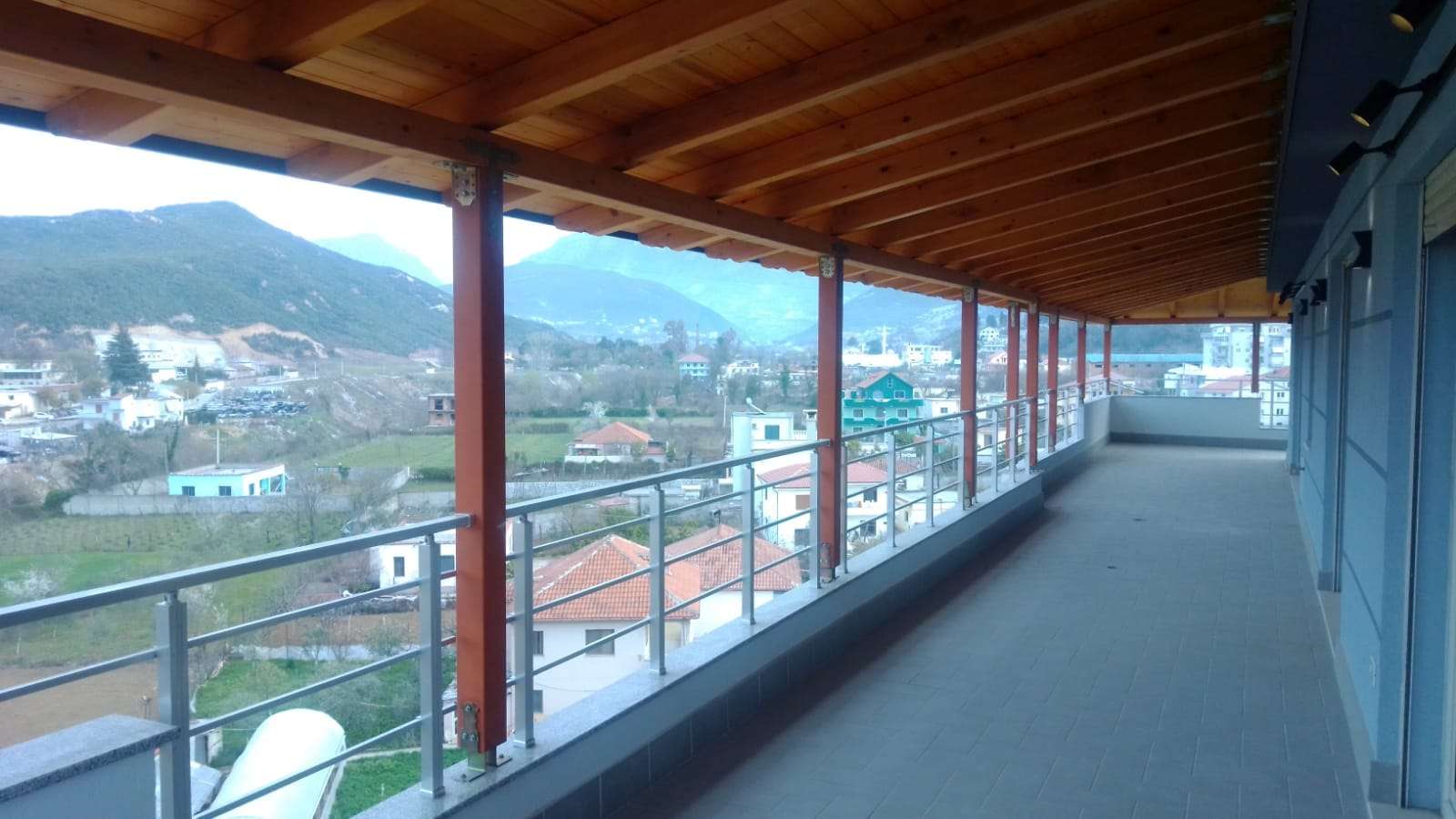  Shiten 2 Apartamente 2+1, në Tufinë