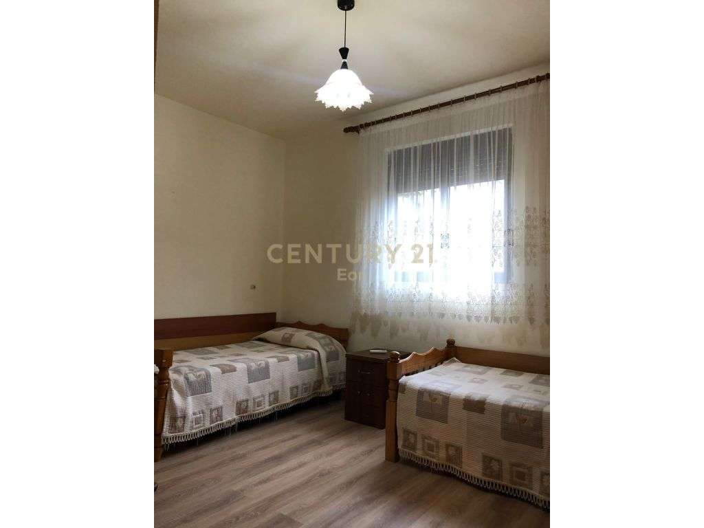 JEPET APARTAMENT 2+1 ME QIRA PRANE MUZEUMIT!
