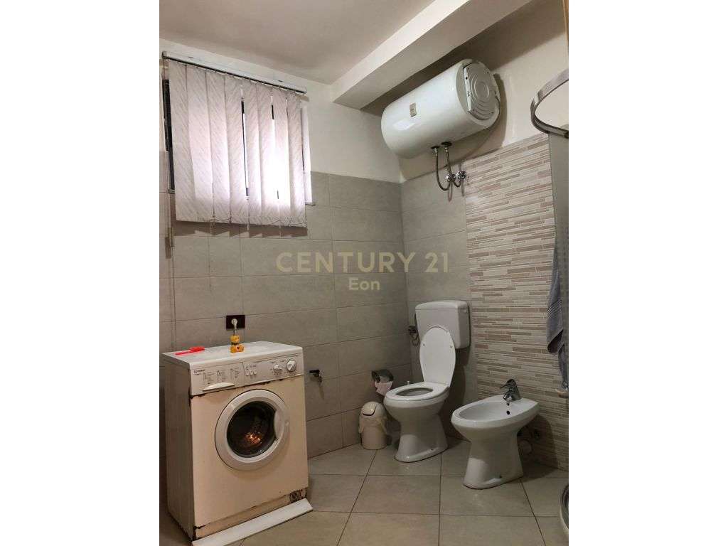 JEPET APARTAMENT 2+1 ME QIRA PRANE MUZEUMIT!