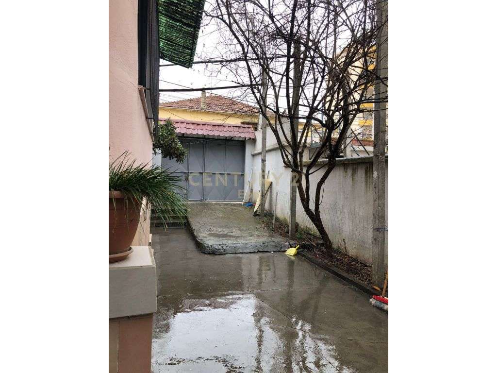 JEPET APARTAMENT 2+1 ME QIRA PRANE MUZEUMIT!
