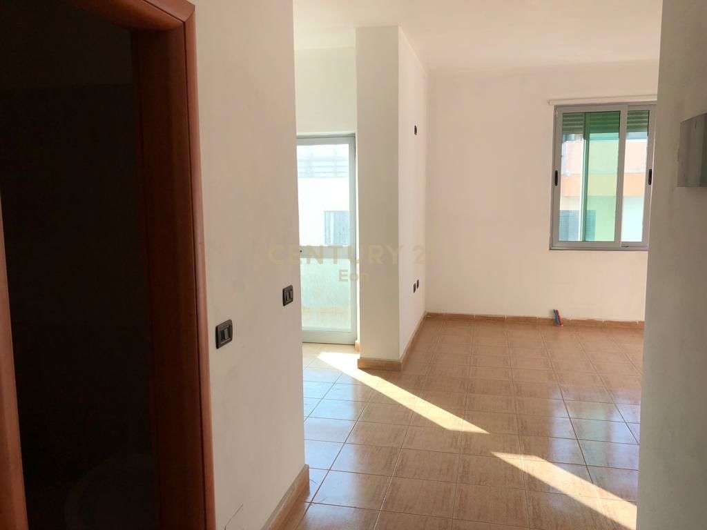 SHITET APARTAMENT 1+1 NE PLAZH!