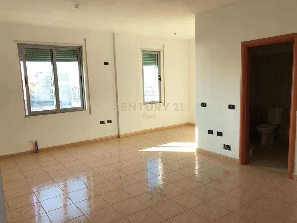 SHITET APARTAMENT 2+1+2 NE PLAZH!