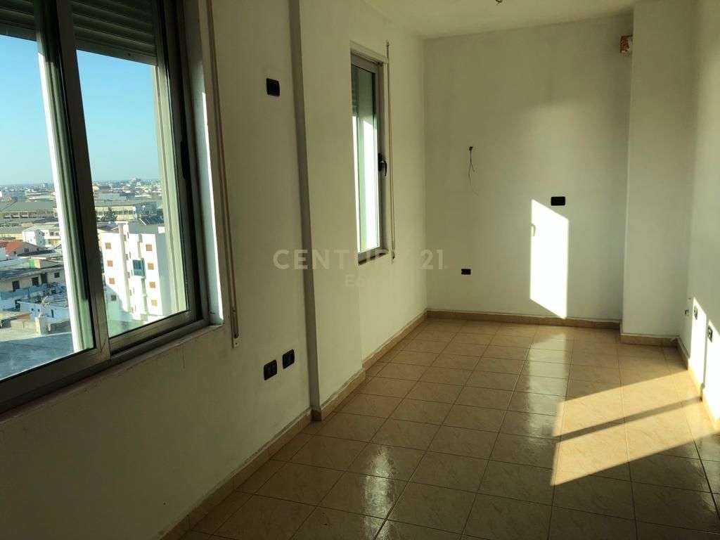 SHITET APARTAMENT 2+1+2 NE PLAZH!