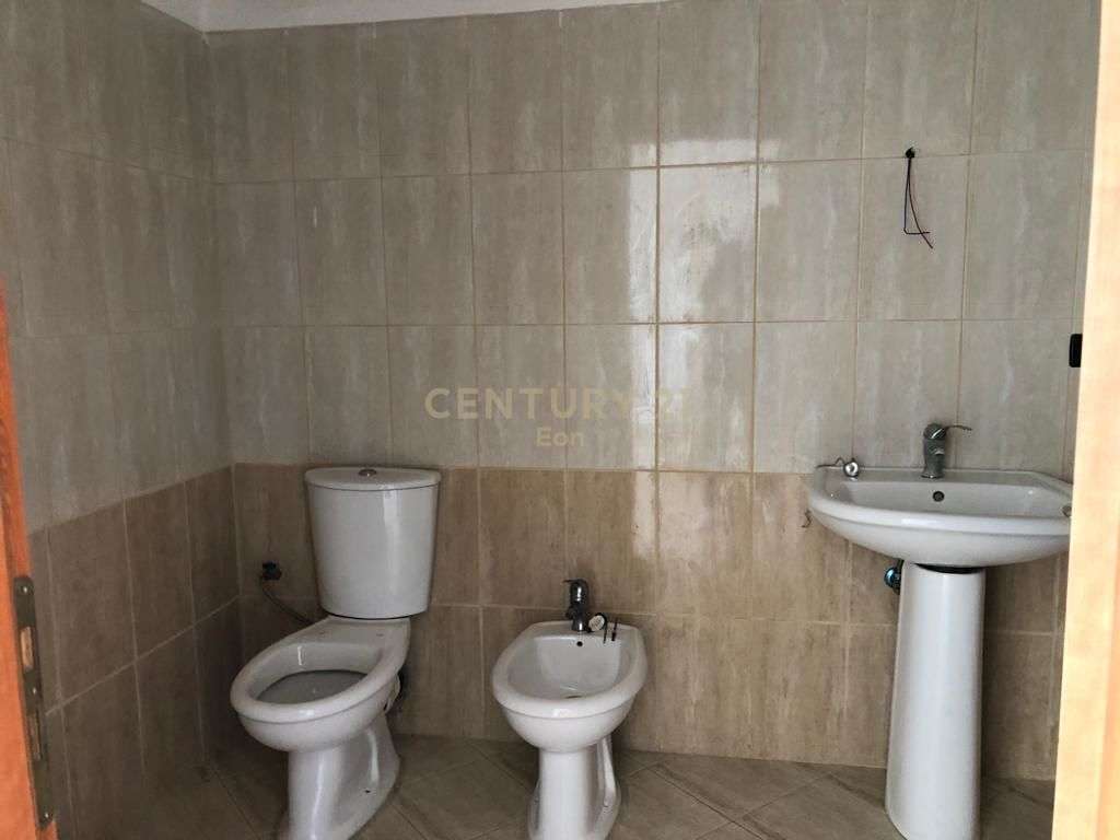 SHITET APARTAMENT 2+1+2 NE PLAZH!