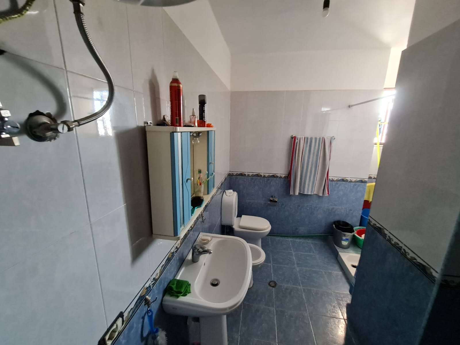 JEPET ME QIRA APARTAMENT 2+1 PRANE “2 GJELAVE