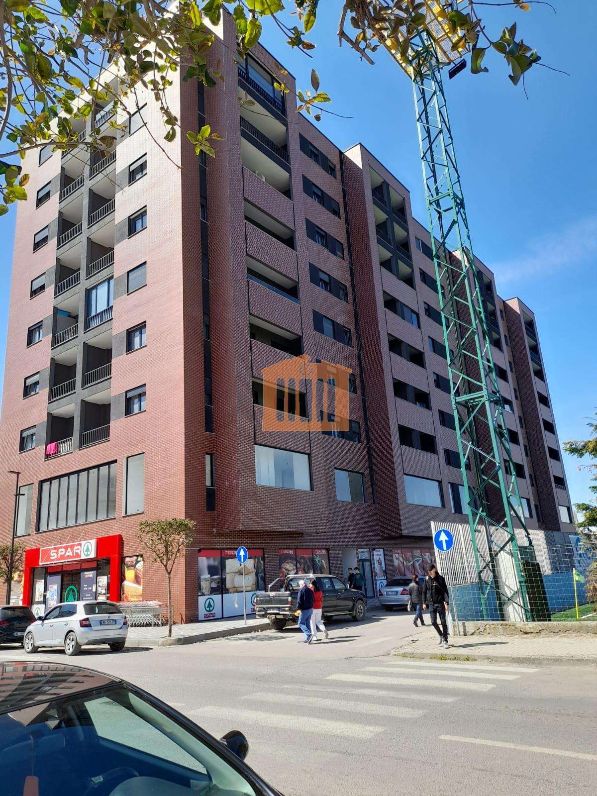 SHITET APARTAMENT 2+1+2 TE STADIUMI!