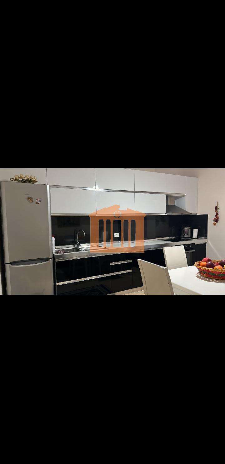 SHITET APARTAMENT 3+1 TE SPITALI DURRES!