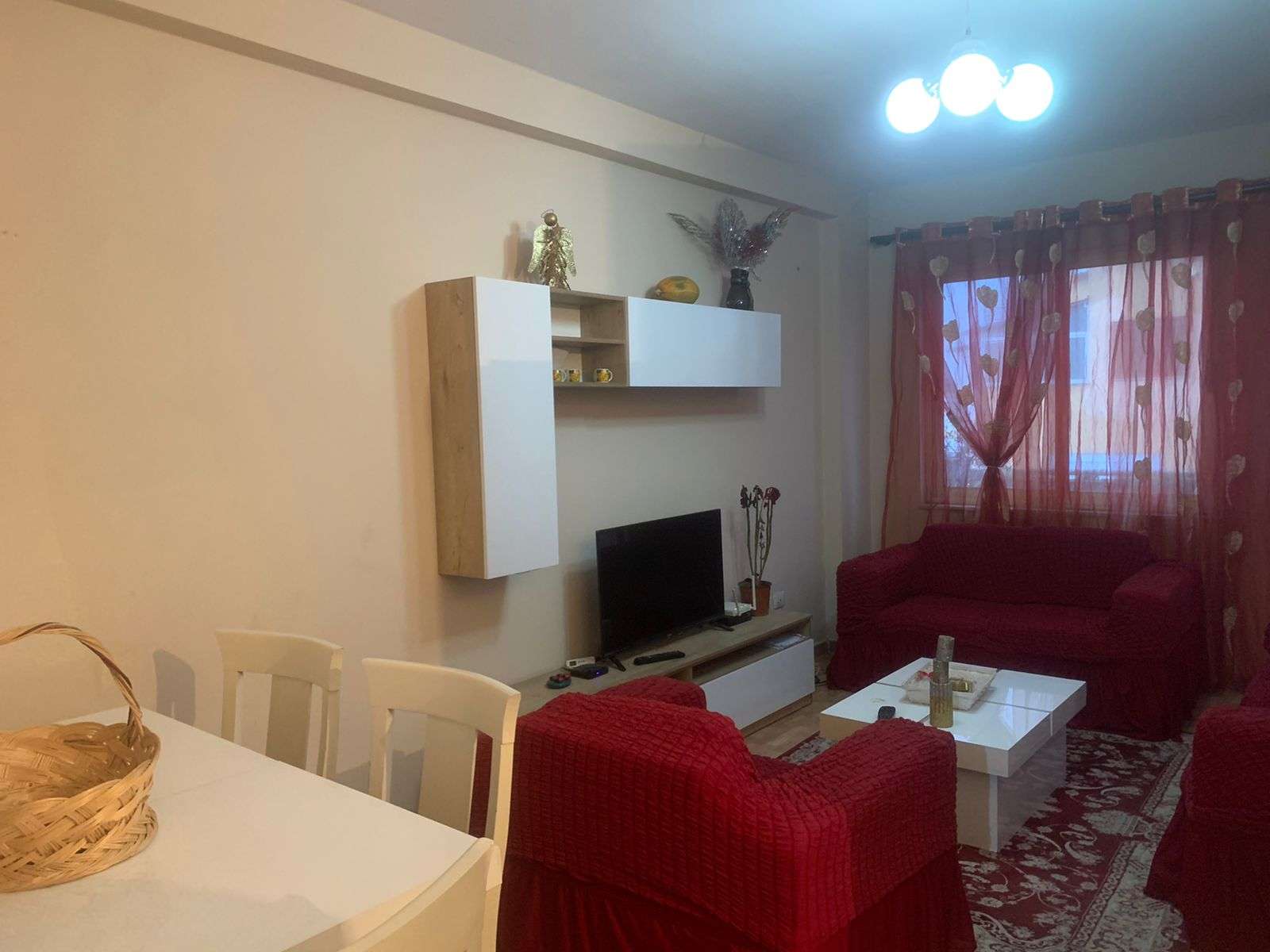 Yzberisht shitet apartament 2+1