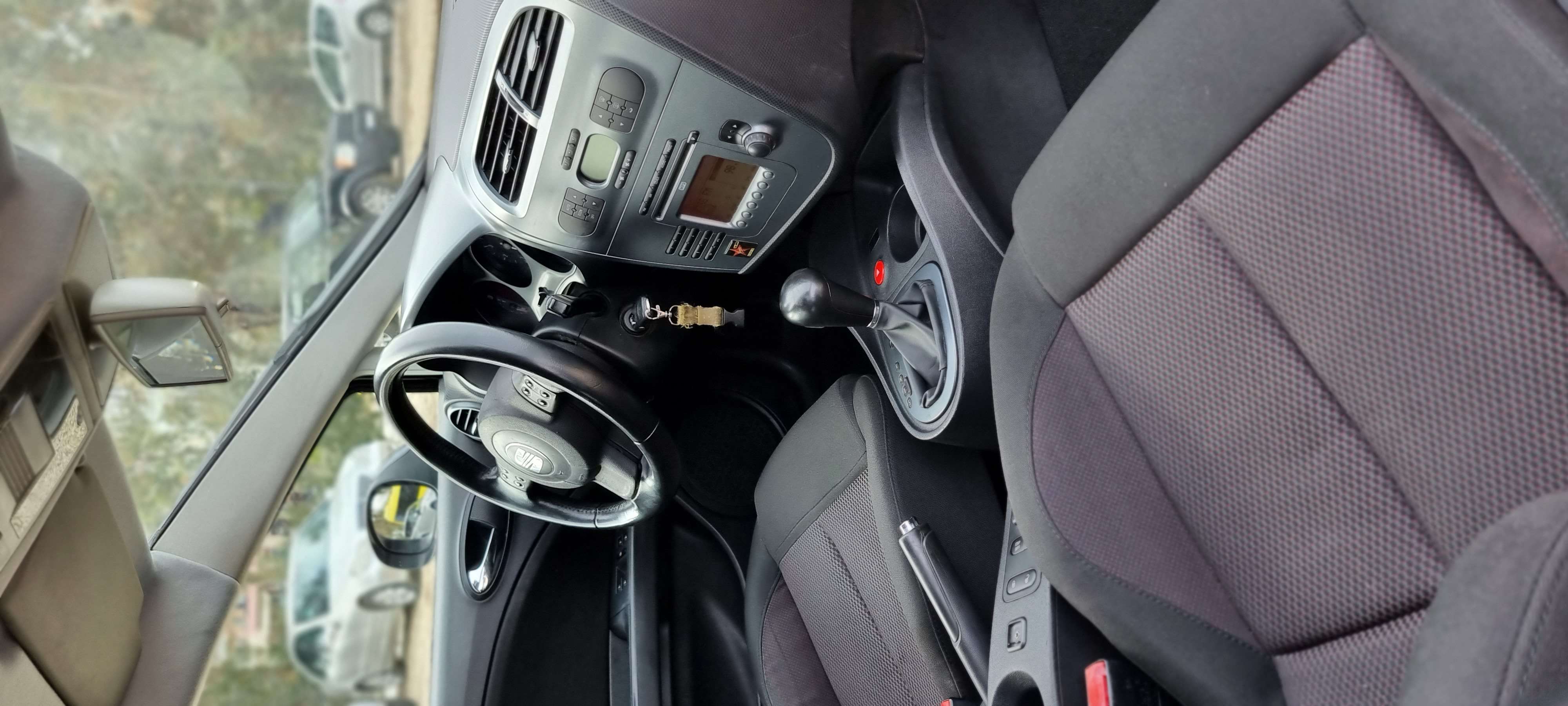 OKAZION BENZ B200 KAMBIO AUTOMAT NAVIGATORE 