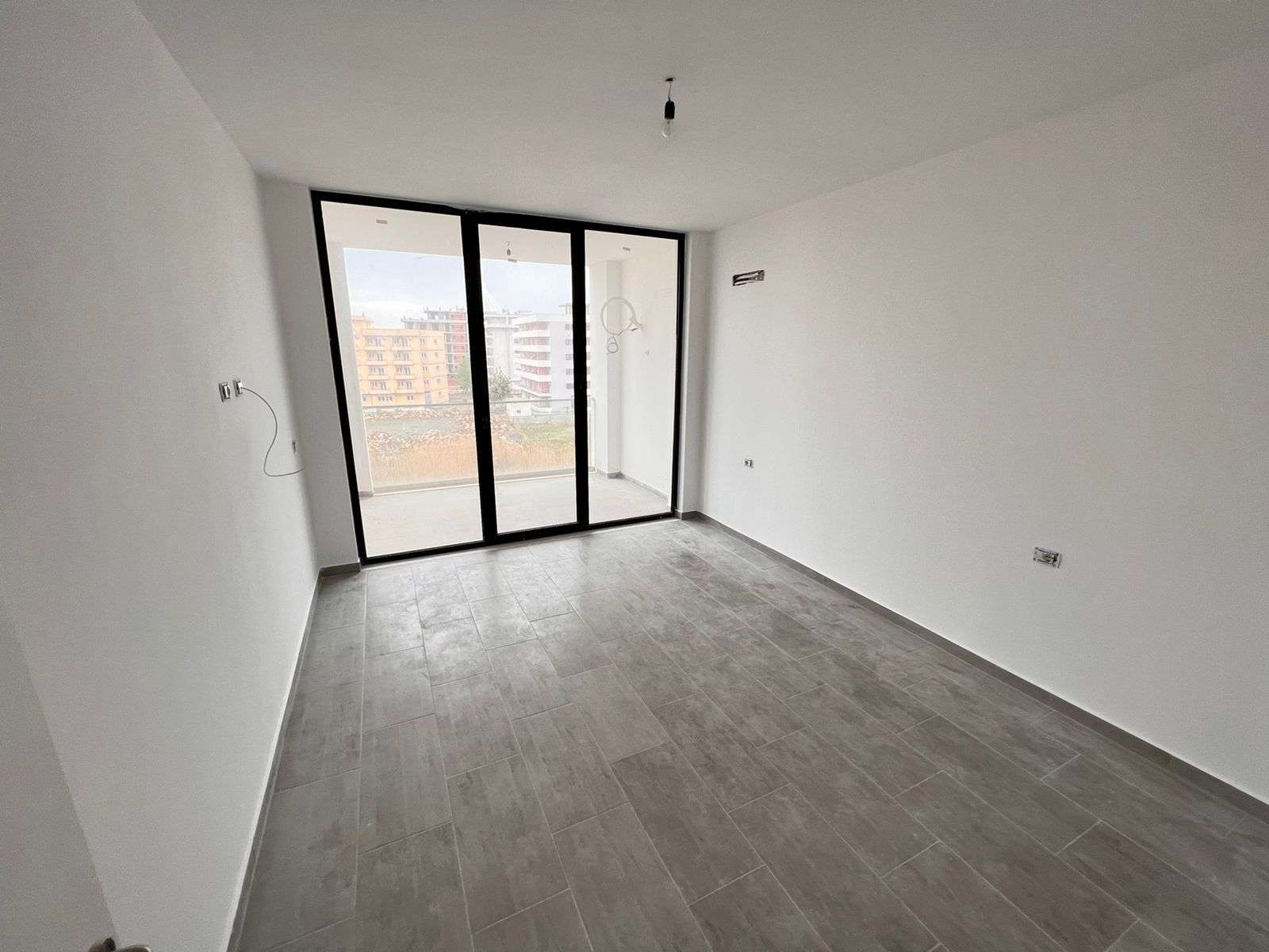 OKAZION SHITET APARTAMENT 1+1 NE SHENGJIN
