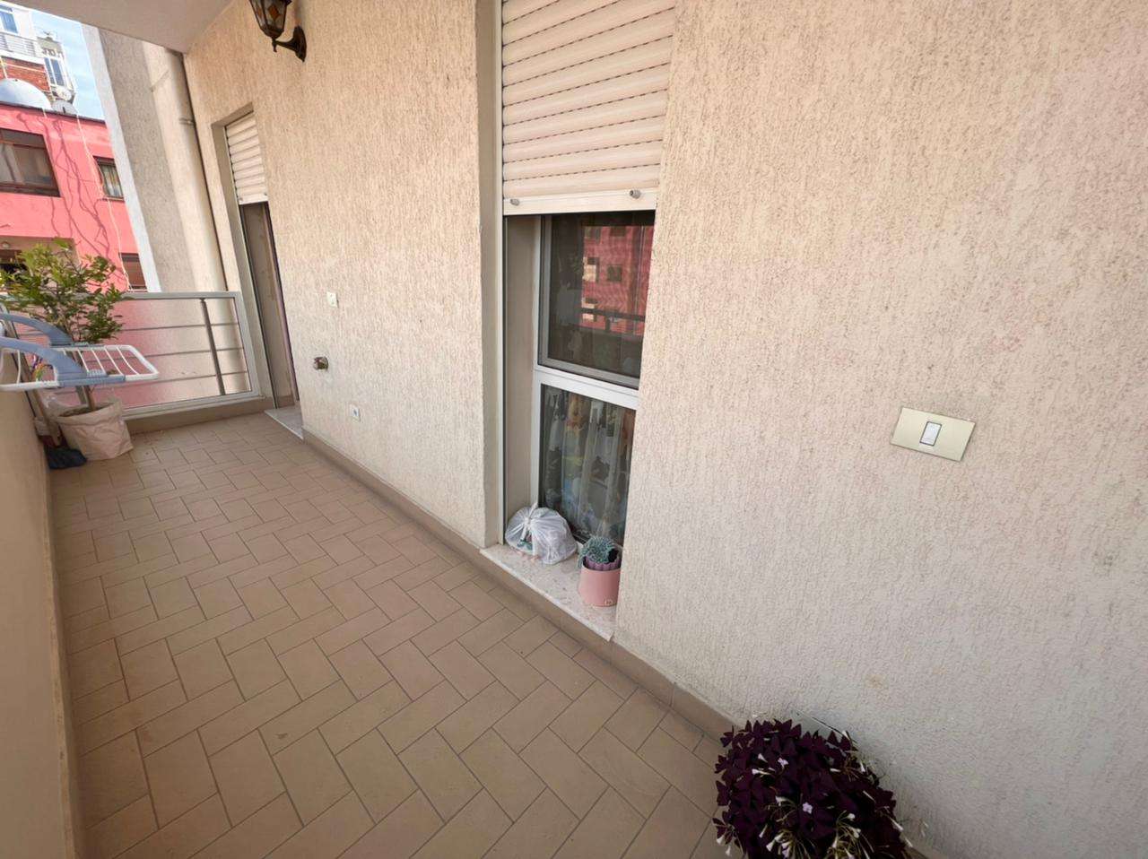 JEPET ME QIRA APARTAMENT 2+1+2 ISH RAJONI
