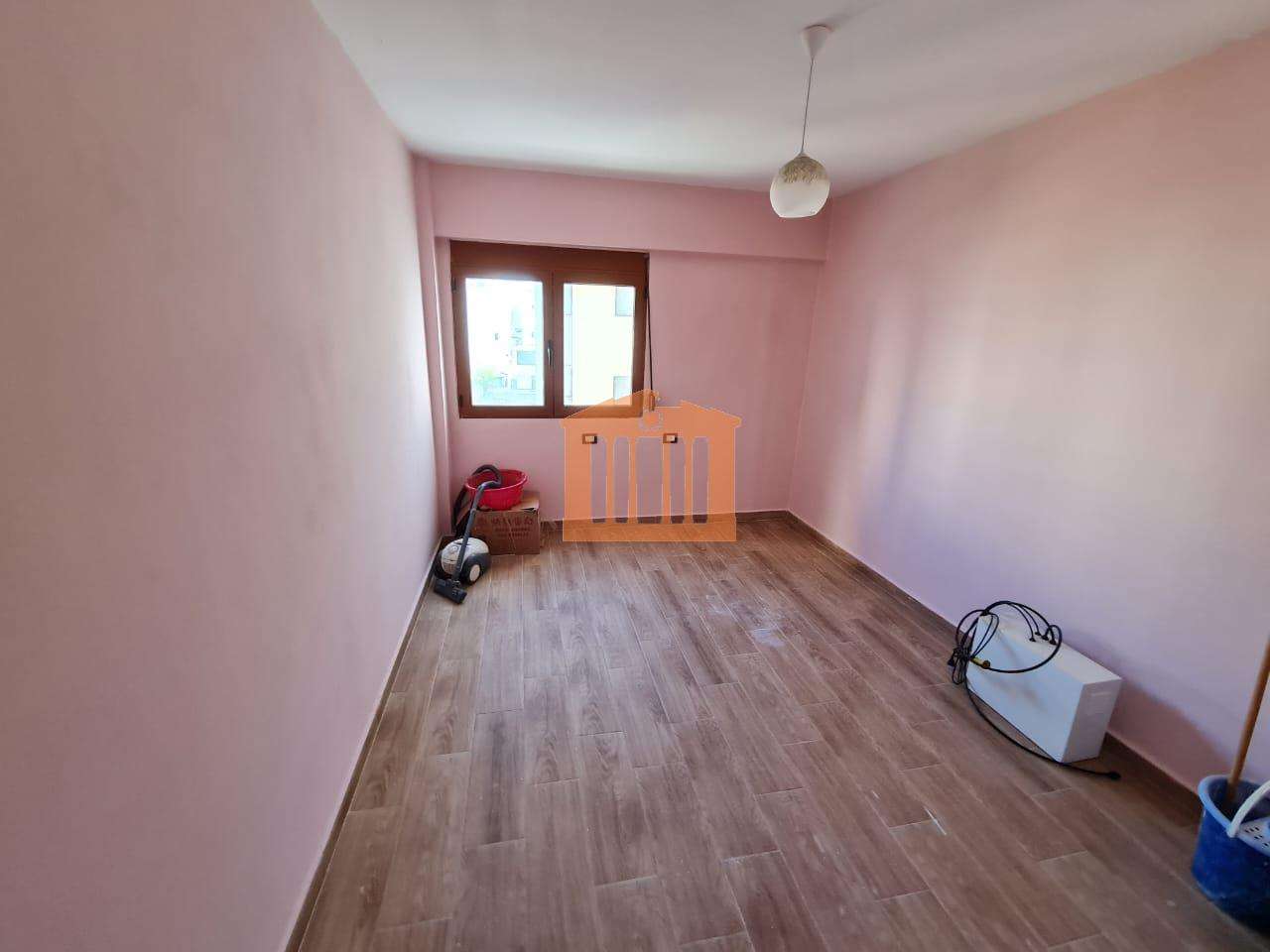 SHITET APARTAMENT 2+1 PRANE FLAGSHIPIT!
