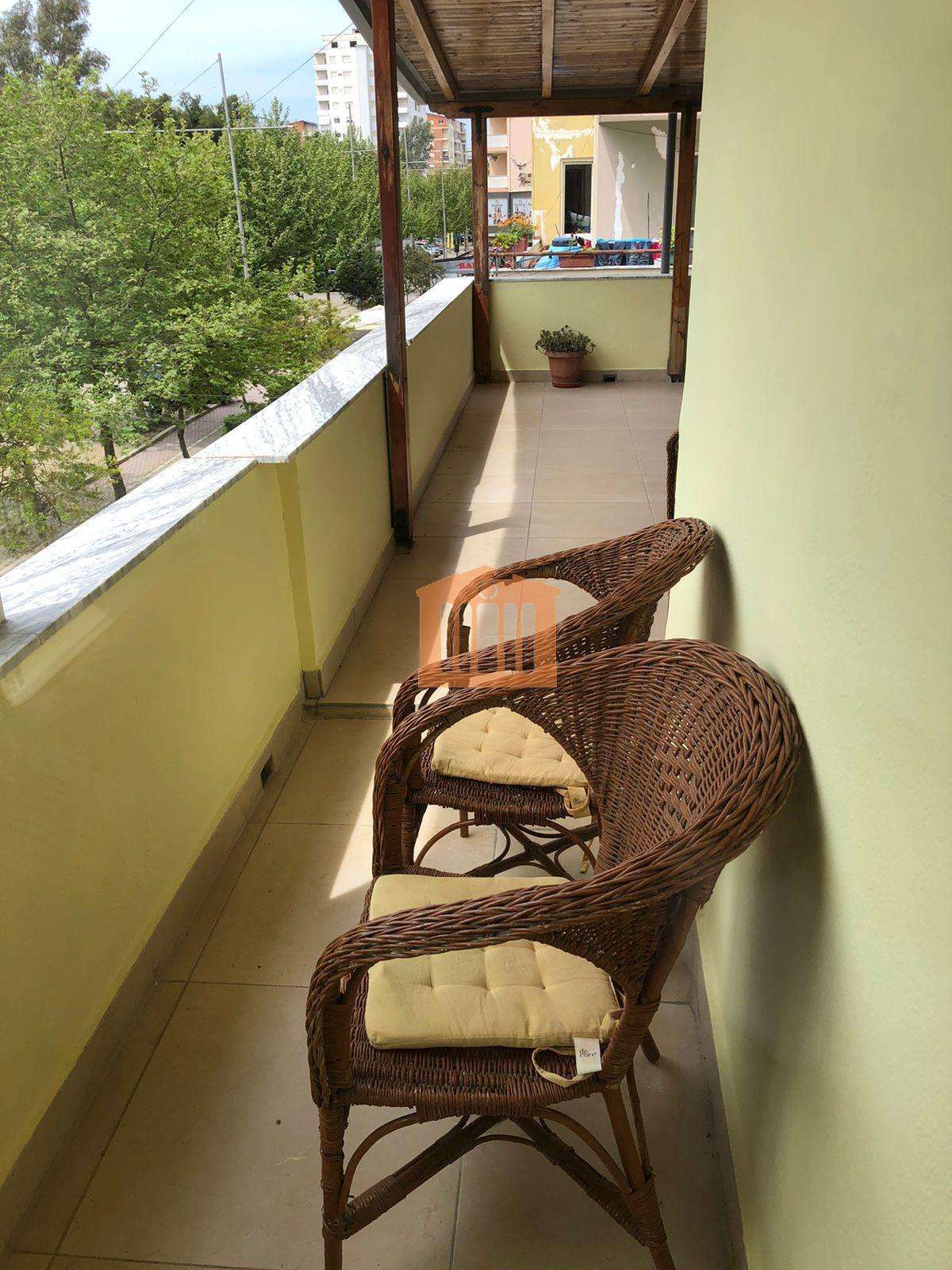 SHITET APARTAMENT 1+1+VERANDE NE PLAZH!