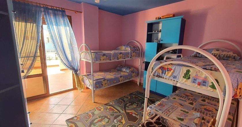 Shitet Apartament 2+1 vija dyte 